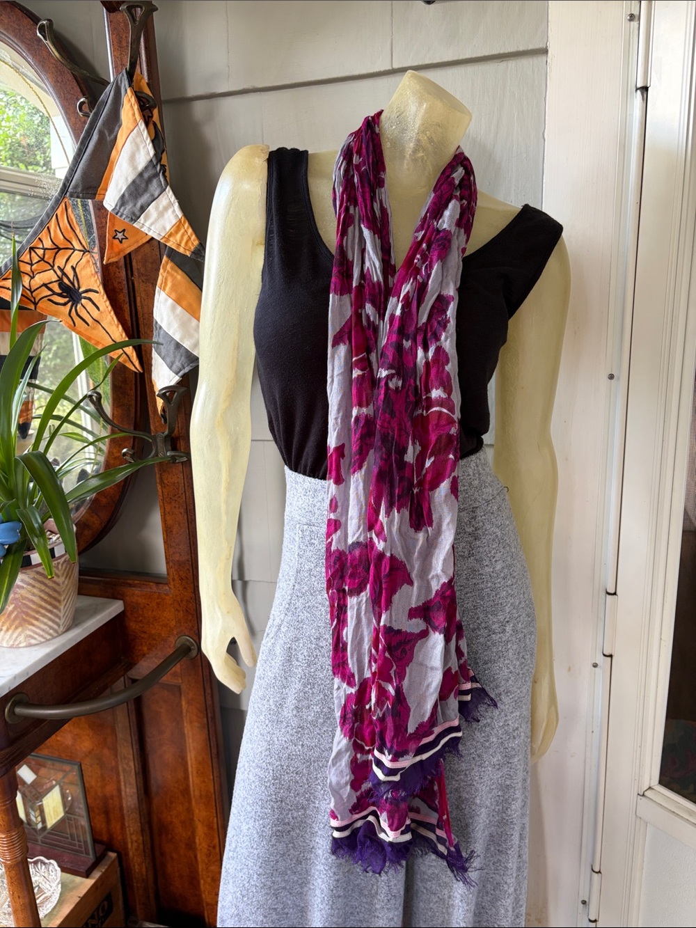 LOFT Ann Taylor Lightweight Floral Scarf - Pink & Gray